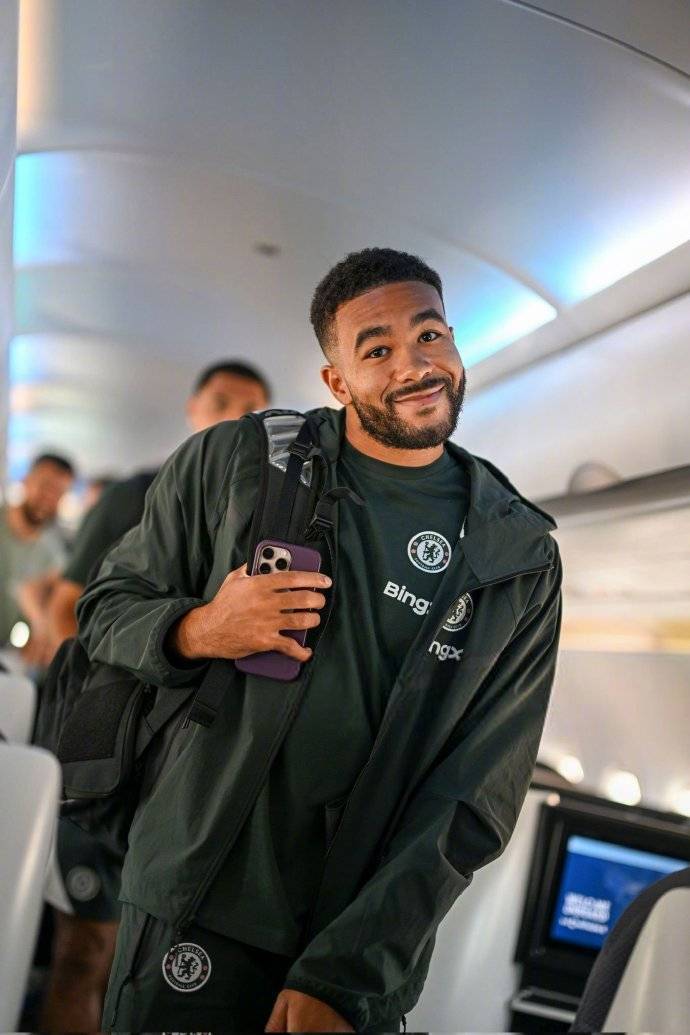 世俱杯前景剖析，英超双雄为何被看低，曼城与切尔西应对策略